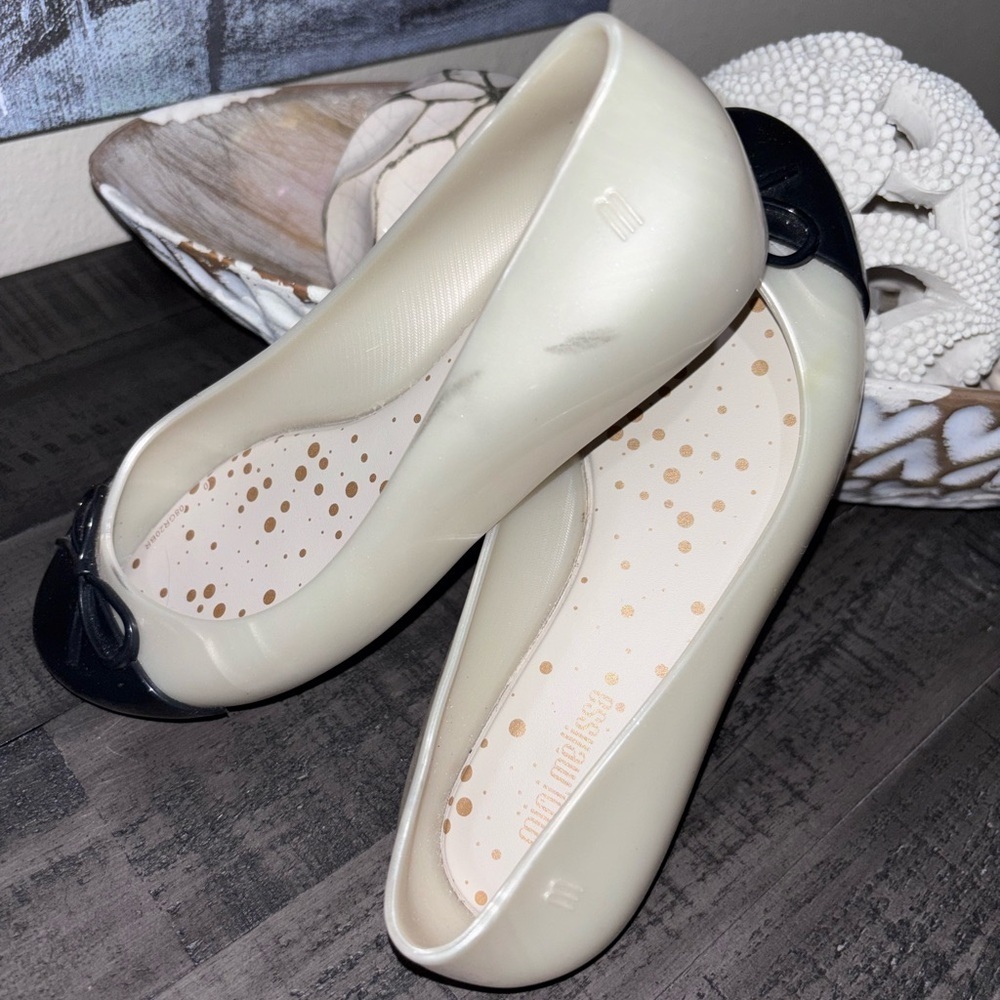 Mini Melissa Sweet Love Cap Toe ballet flats in pearly white and black SZ 1 - Picture 3 of 6